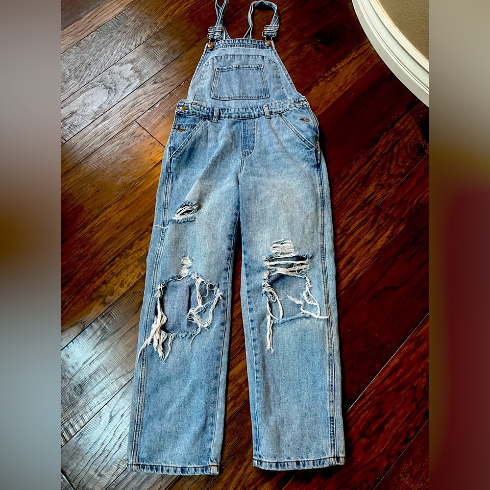 Wild Fable overall's coverall's denim one piece jean distressed carpenter SZ XS